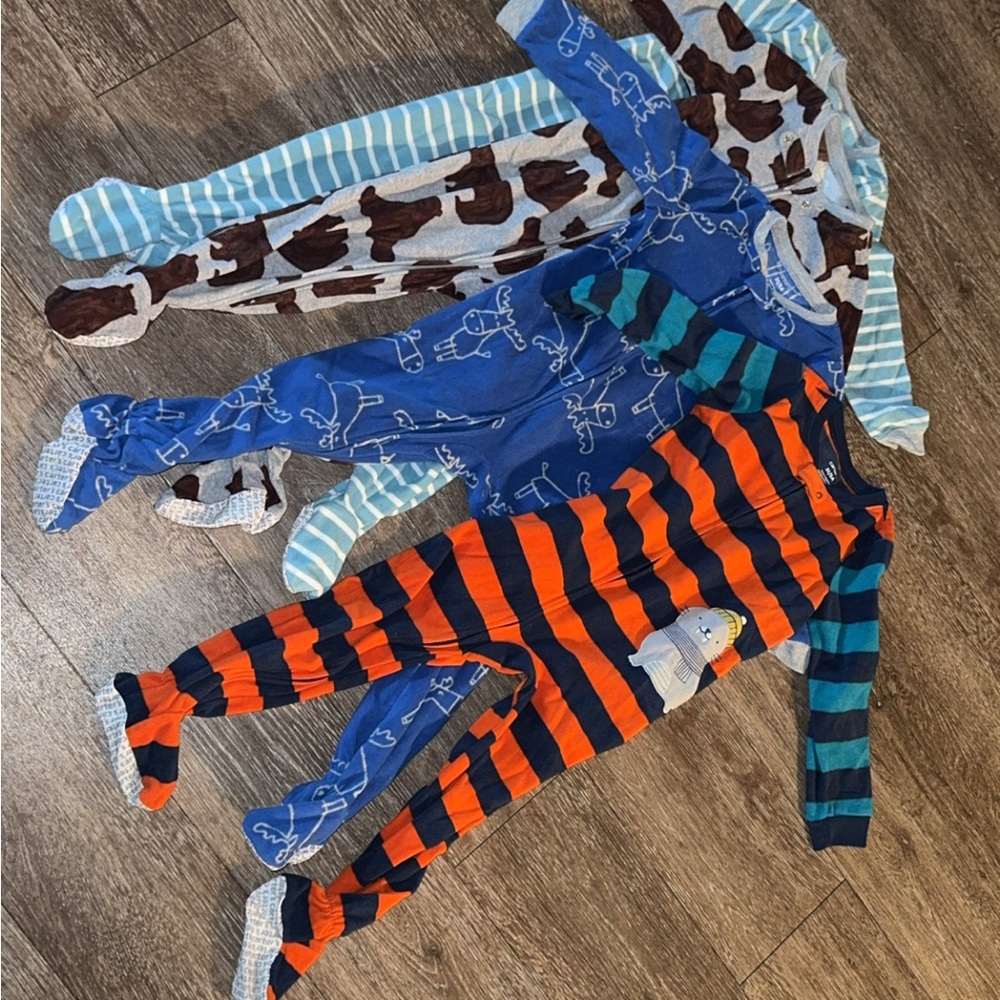 Carters set of fleece onesie